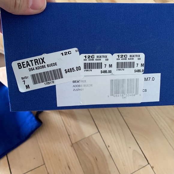 Shoes - Picture 3 of 4